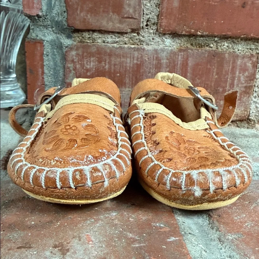 Handmade Polish tan leather kid sandals